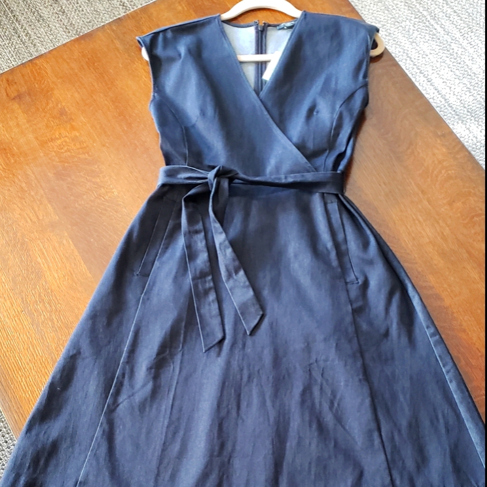 Dark denim dress with waist tie
